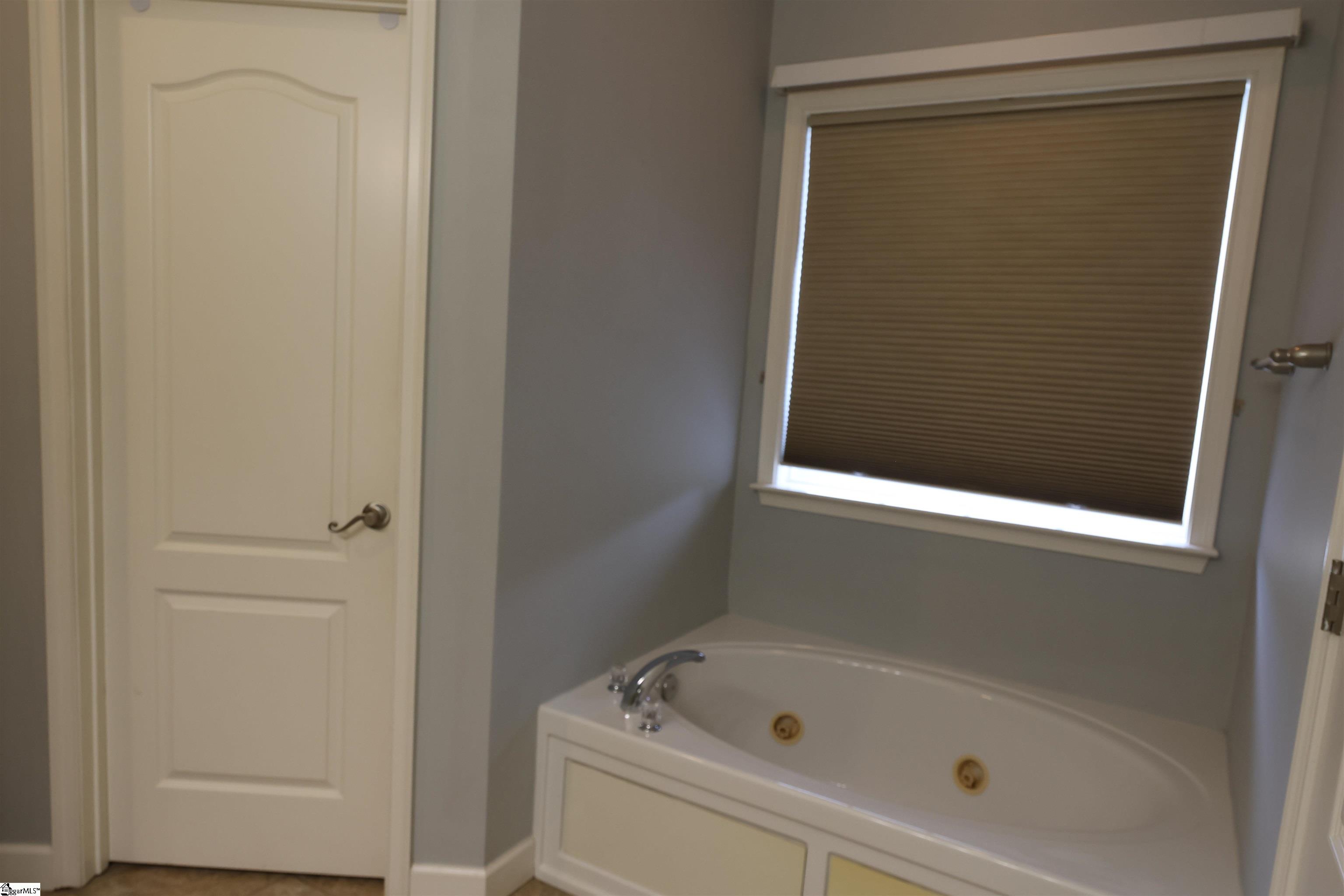 104 C-6-95 Anderson, SC 29621 - Photo 19 of 26 Gallery Image 19
