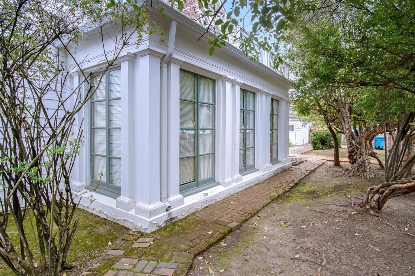 286 5th Street Gilroy, CA 95020 - Photo 45 of 47 a view of a house with a yard
