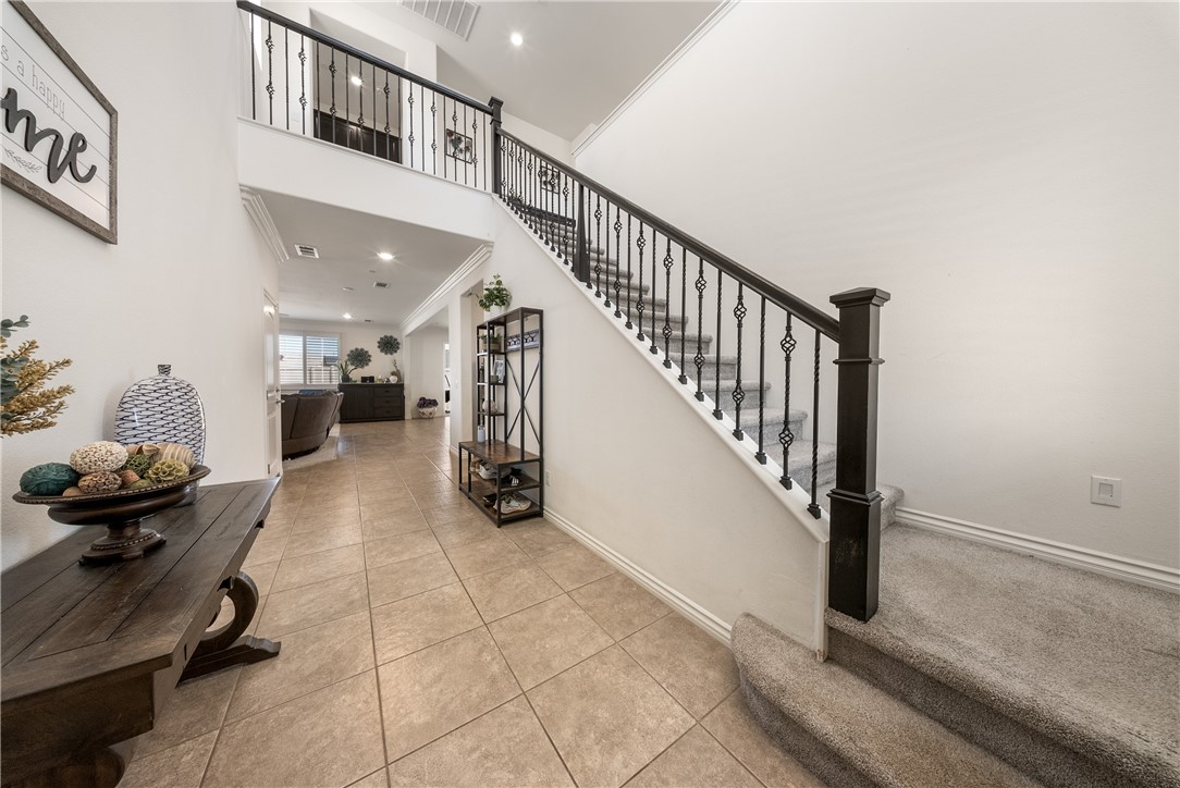 13862 Mardi Gras Lane Riverside, CA 92503 - Photo 10 of 68
