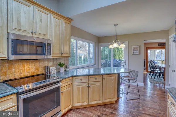 $585,000 | 107 Country Flower Road, Newark, DE 19711