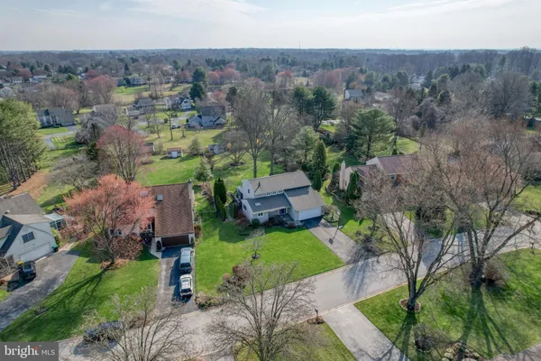 $585,000 | 107 Country Flower Road, Newark, DE 19711