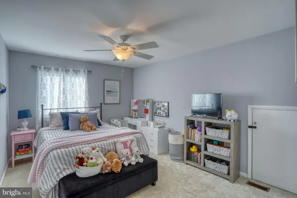 $585,000 | 107 Country Flower Road, Newark, DE 19711