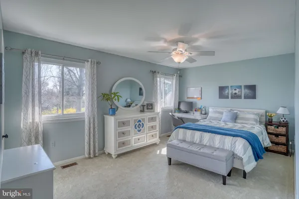 $585,000 | 107 Country Flower Road, Newark, DE 19711