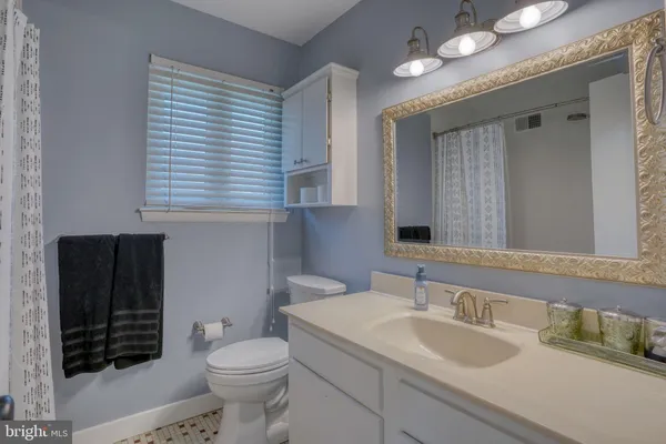 $585,000 | 107 Country Flower Road, Newark, DE 19711