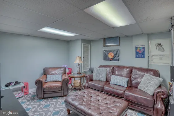 $585,000 | 107 Country Flower Road, Newark, DE 19711