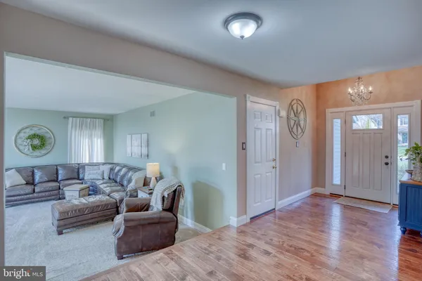 $585,000 | 107 Country Flower Road, Newark, DE 19711