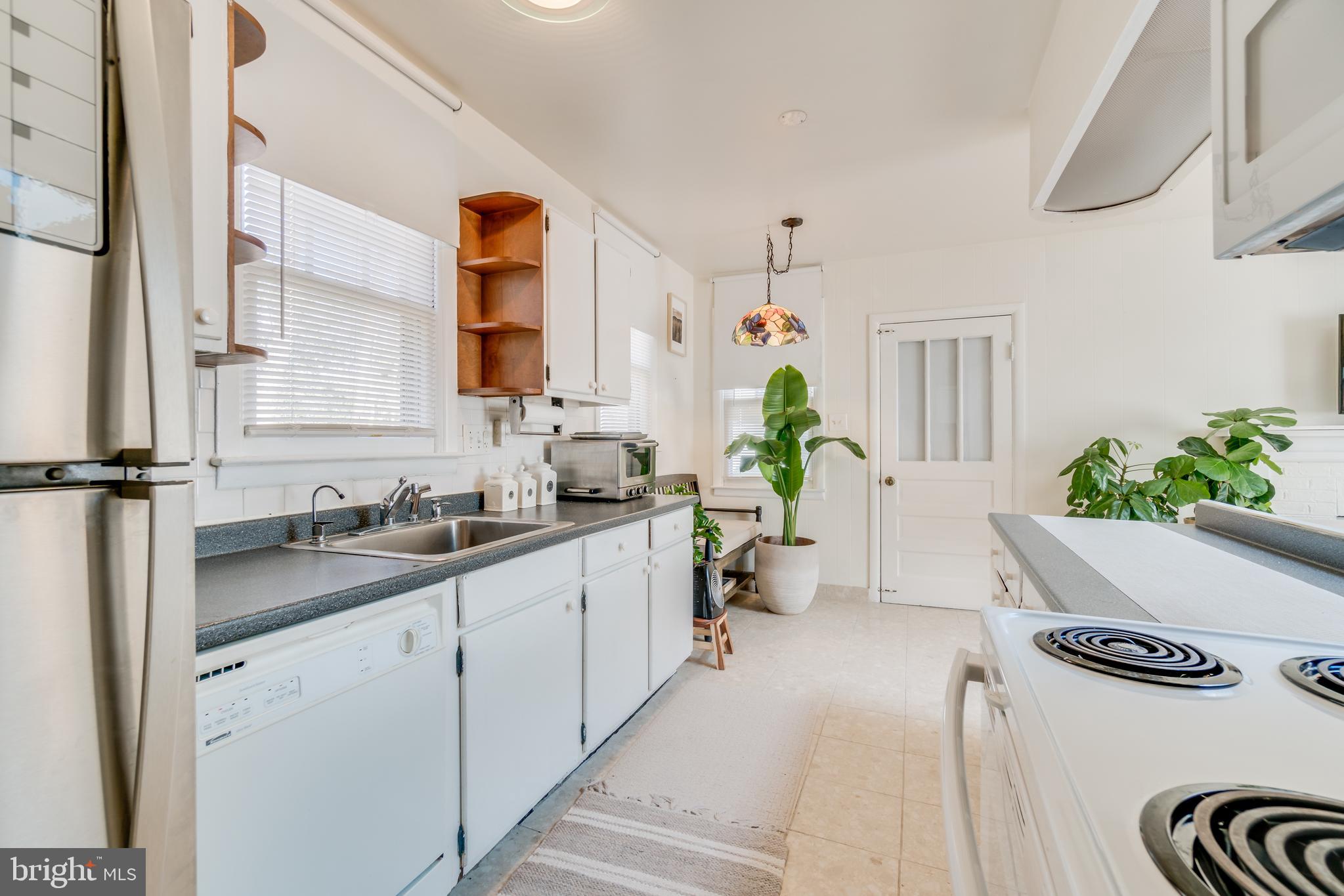 1212 Harper Road Silver Spring, MD 20903 - Photo 9 of 27