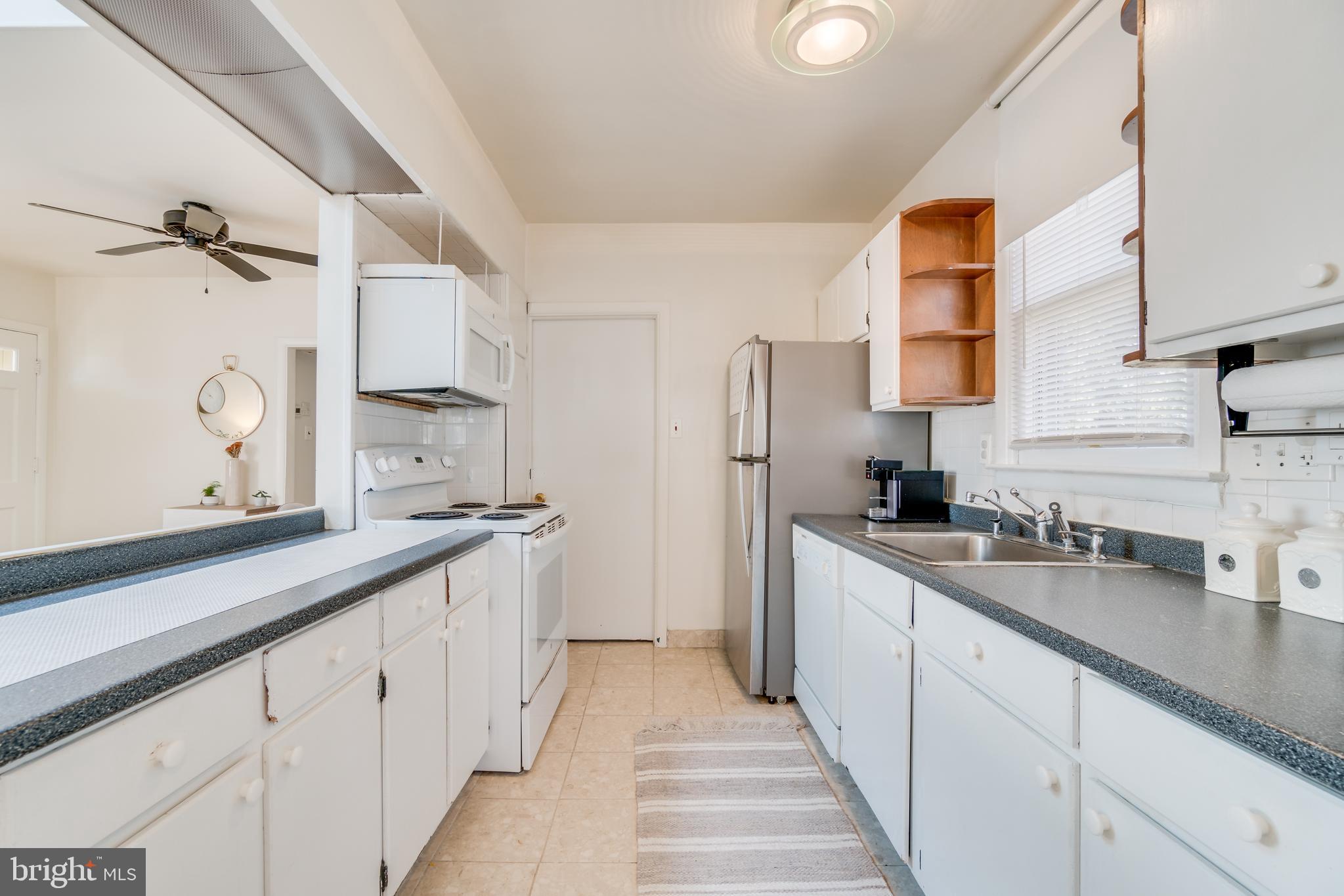 1212 Harper Road Silver Spring, MD 20903 - Photo 10 of 27