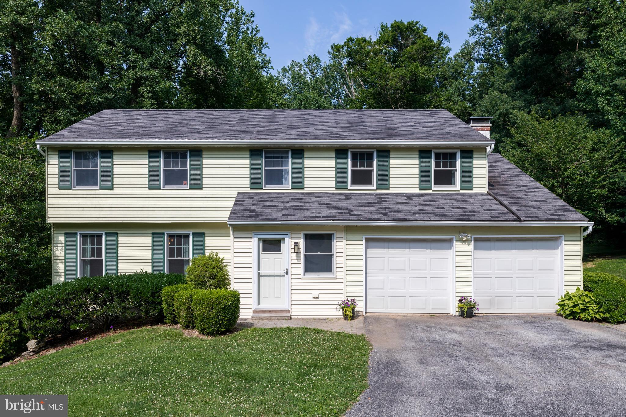 29 Rabbit Run Lane Glenmoore, PA 19343 - Photo 1 of 31 Front Exterior