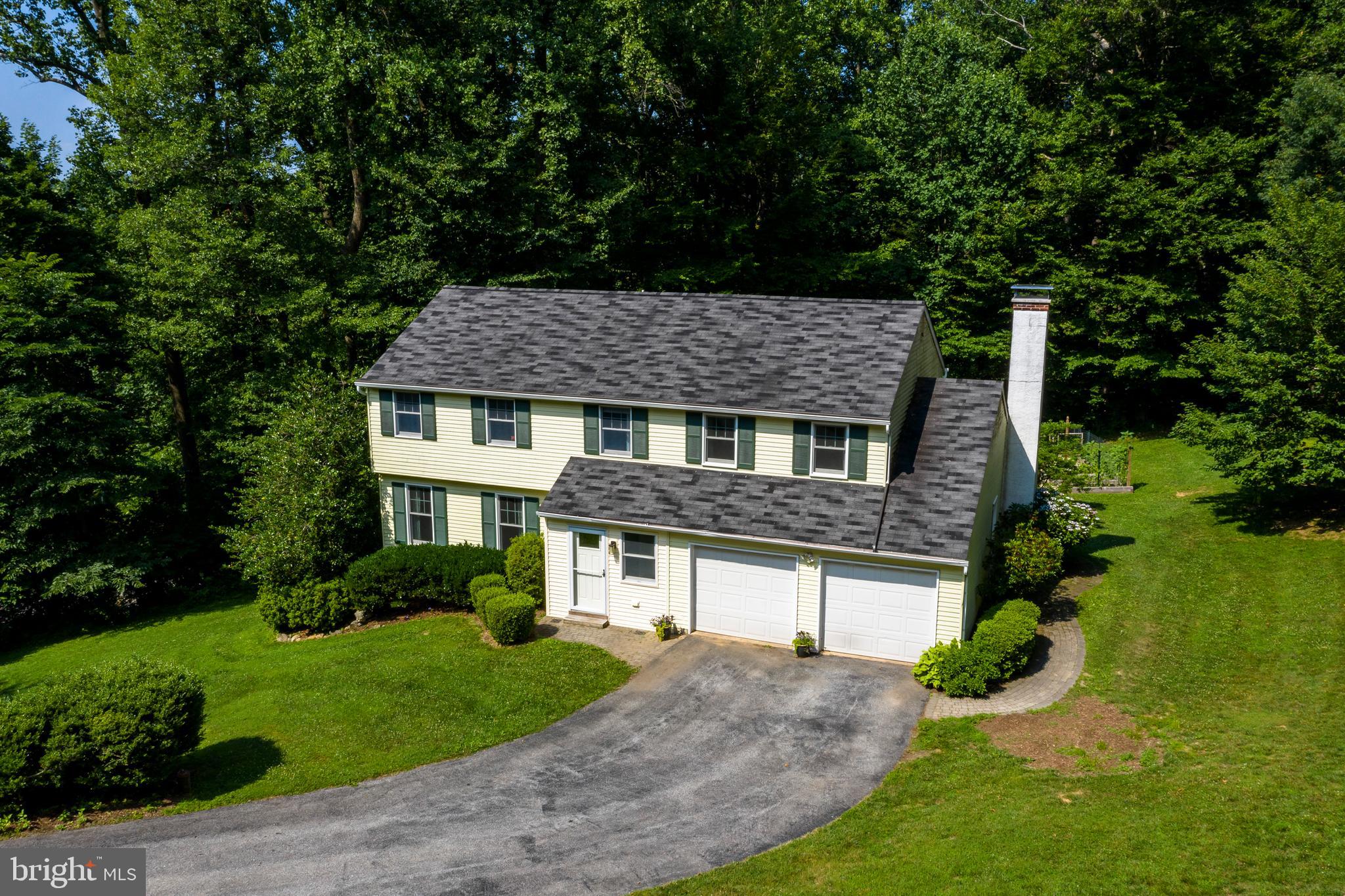 29 Rabbit Run Lane Glenmoore, PA 19343 - Photo 2 of 31 Front Exterior