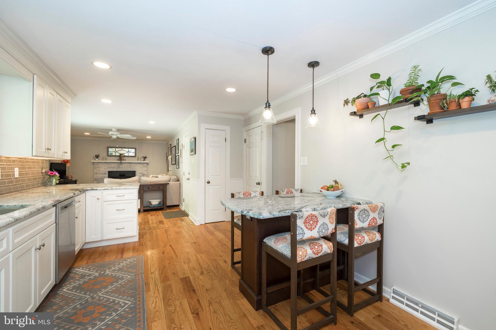 29 Rabbit Run Lane Glenmoore, PA 19343 - Photo 11 of 31 Remodeled Kitchen