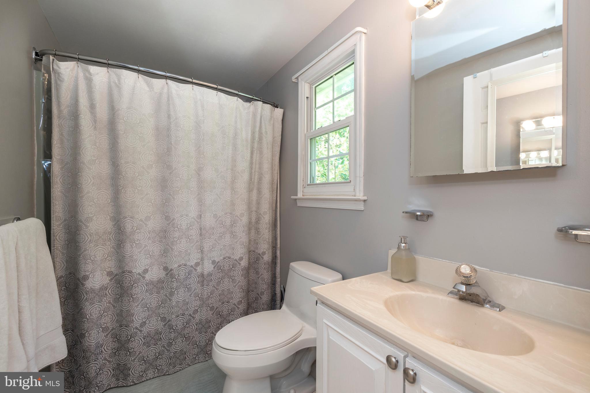 29 Rabbit Run Lane Glenmoore, PA 19343 - Photo 20 of 31 Master Bath