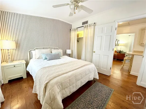 $3,200 | 217 West Taylor Street, Savannah, GA 31401