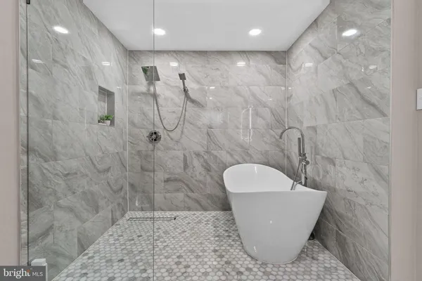 $1,350,000 | 3151 Newton Street Northeast, Washington, DC 20018