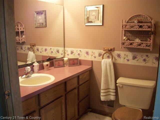 3331 Glover Road Almont, MI 48003 - Photo 23 of 23 3331 glover, Almont 005