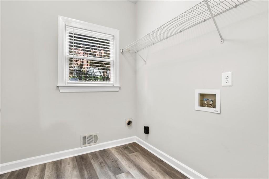 3425 Kingsland Circle Berkeley Lake, GA 30096 - Photo 16 of 45 a view of small space with window