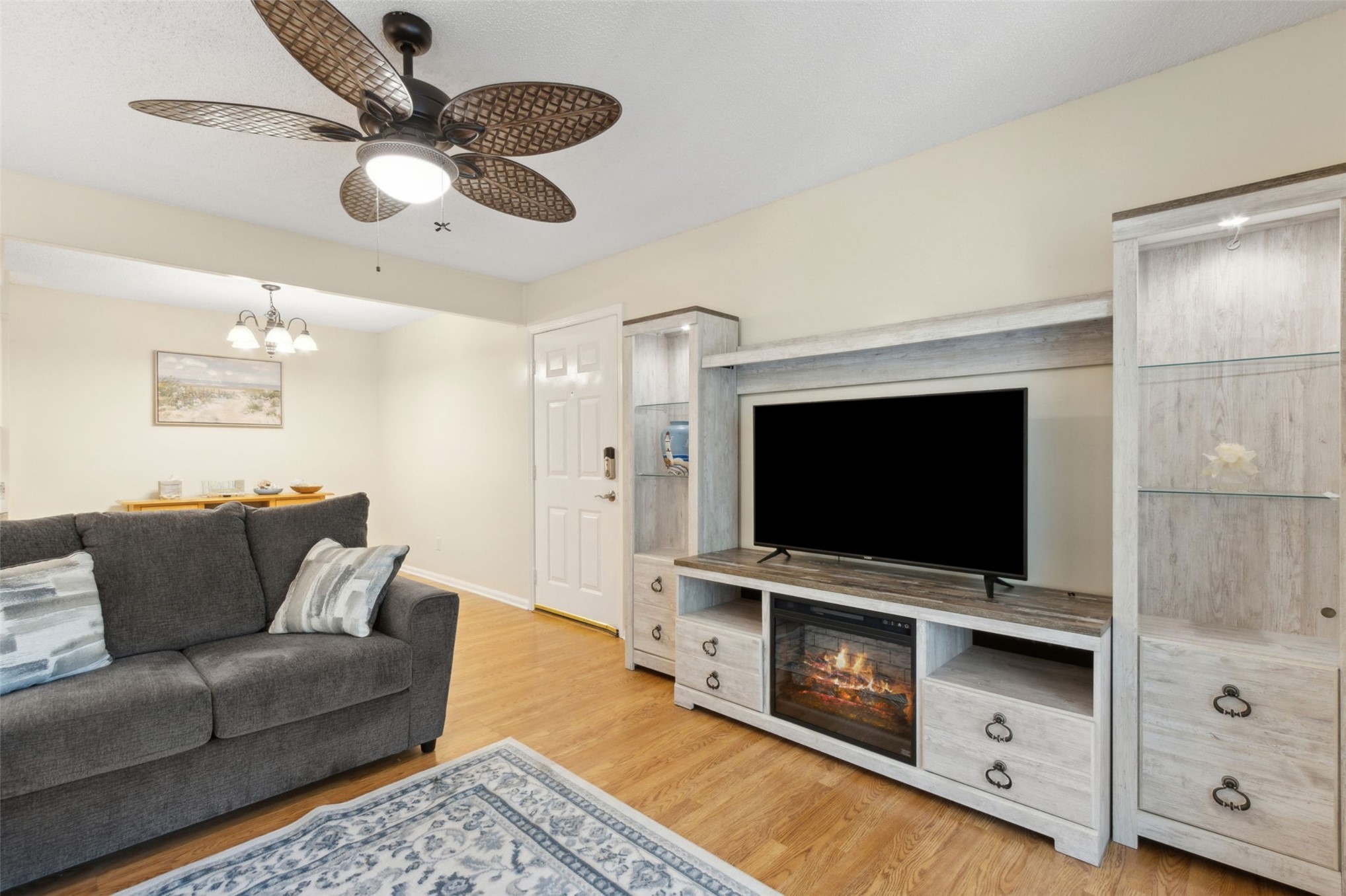 2583 Forest Ridge Drive, Unit N3 Fernandina Beach, FL 32034 - Photo 8 of 34 a living room with furniture and a flat screen tv