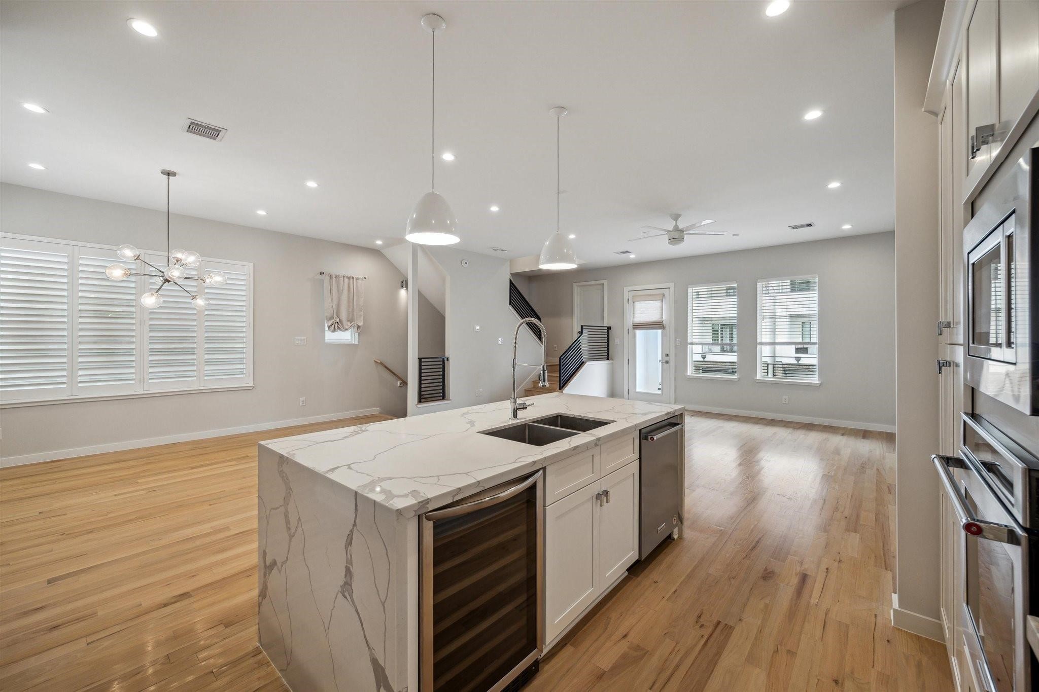 1508 Sabine Street Houston, TX 77007 - Photo 9 of 38