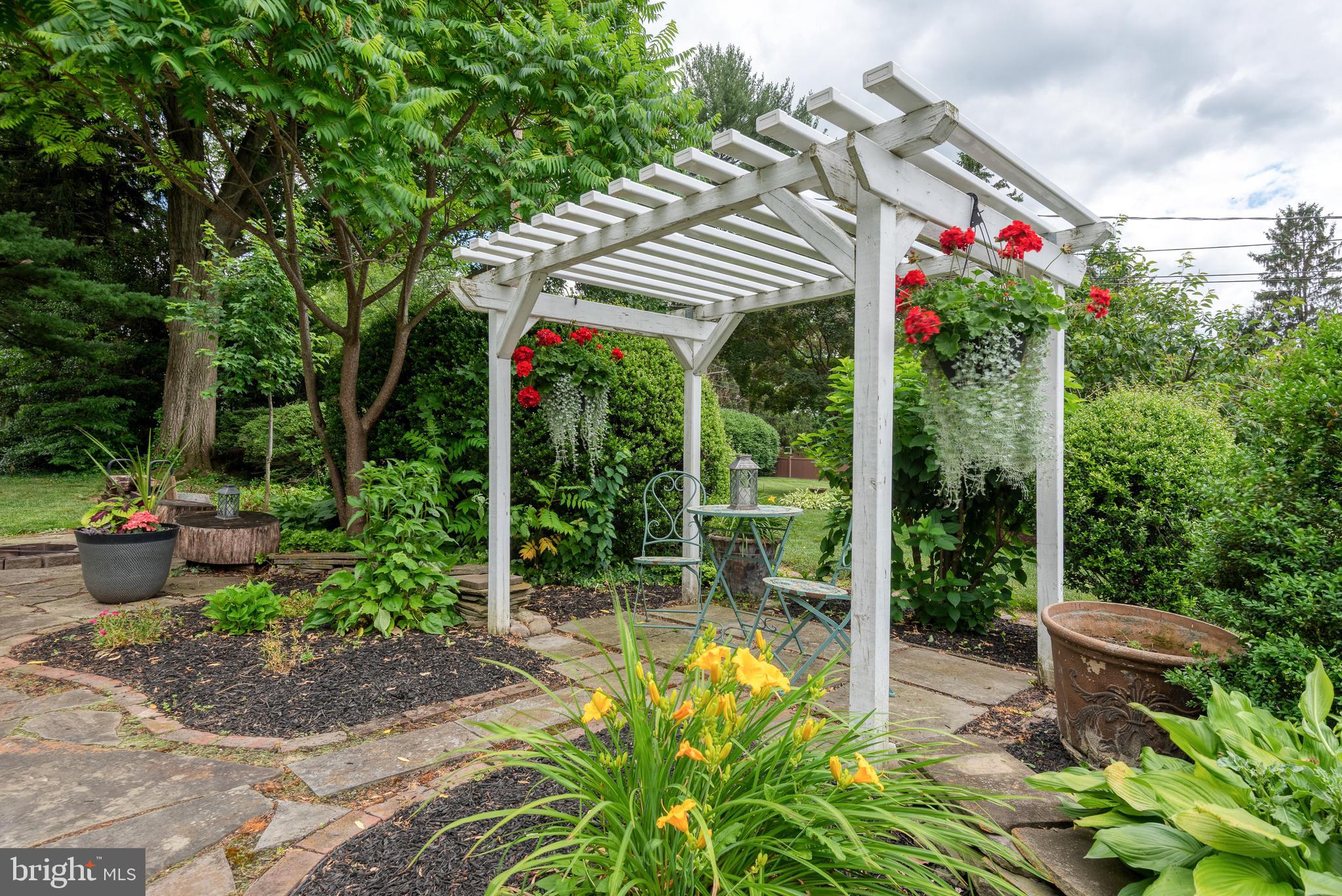 1982 Sterling Place Lancaster, PA 17601 - Photo 47 of 57 Trellis Patio
