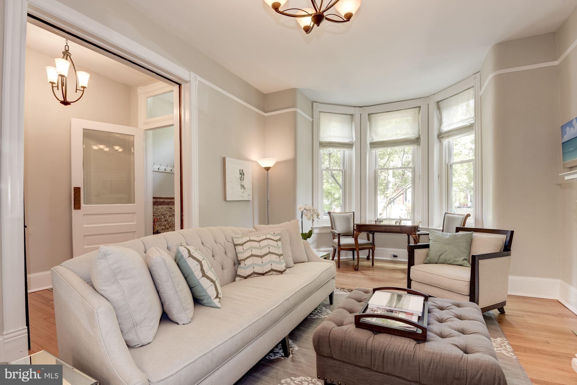 905 Constitution Avenue Northeast Washington, DC 20002 - Photo 3 of 30 Architectural features abound w/ soaring ceilings