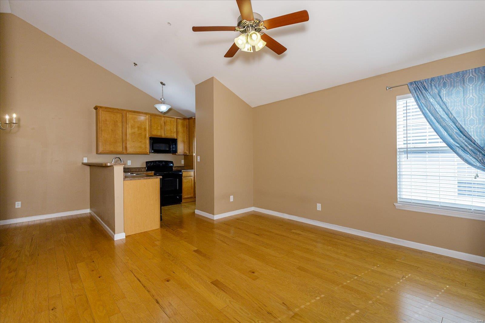 3303 Spring River Drive O'Fallon, MO 63368 - Photo 3 of 31