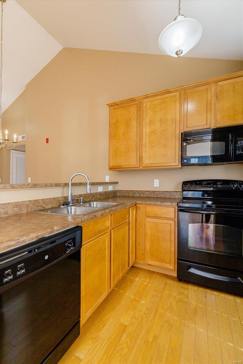 3303 Spring River Drive O'Fallon, MO 63368 - Photo 5 of 31