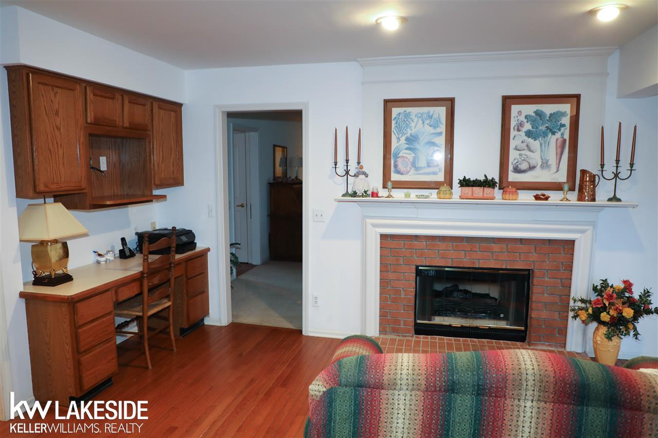 3364 West York Court Rochester, MI 48306 - Photo 10 of 42 31366706-9.JPG