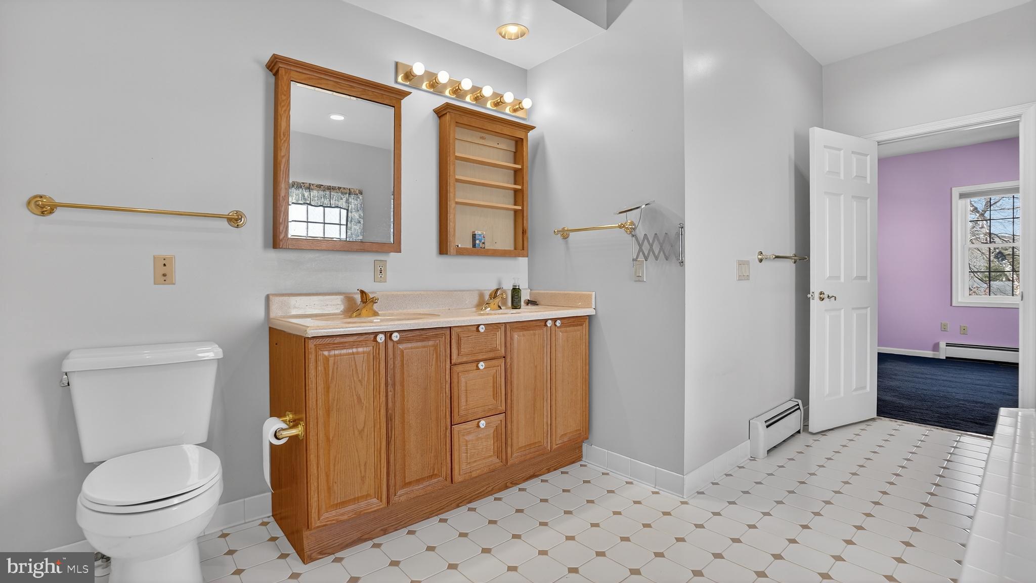 15022 Snowden Drive Silver Spring, MD 20905 - Photo 18 of 88 First Floor Full Bath