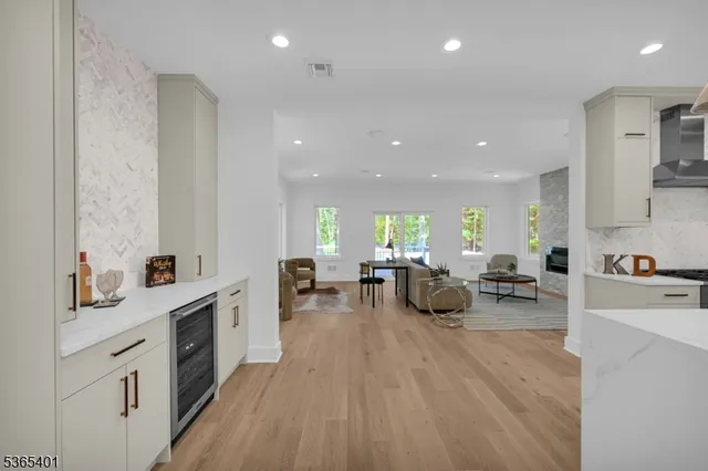 $1,699,000 | 25 Wardell Road, Livingston, NJ 07039