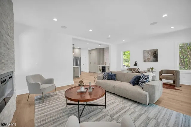 $1,699,000 | 25 Wardell Road, Livingston, NJ 07039