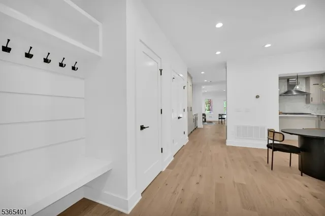 $1,699,000 | 25 Wardell Road, Livingston, NJ 07039