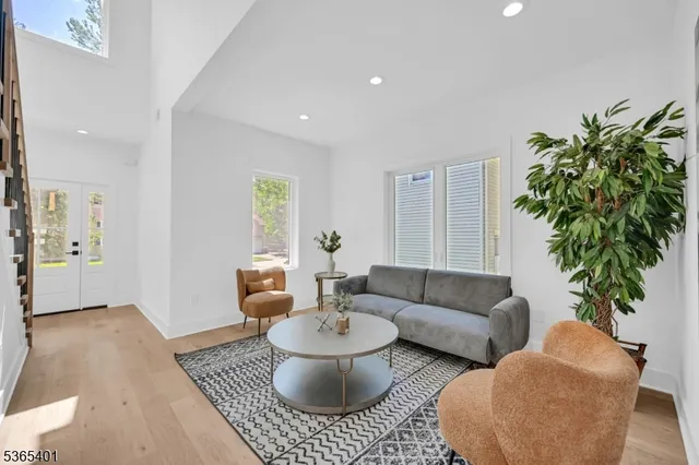 $1,699,000 | 25 Wardell Road, Livingston, NJ 07039