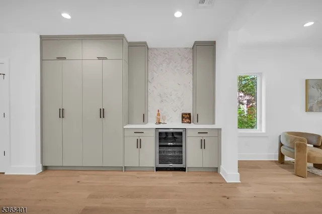 $1,699,000 | 25 Wardell Road, Livingston, NJ 07039