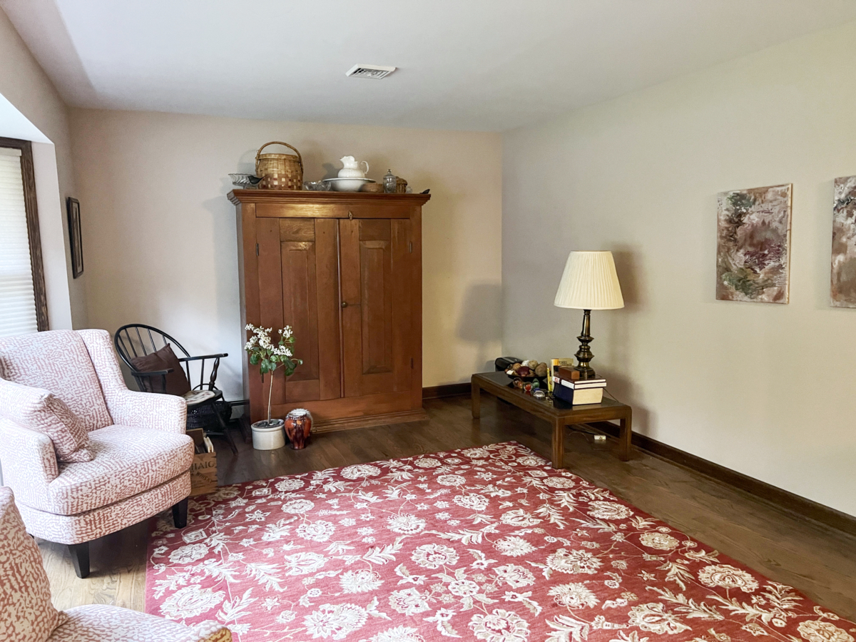 1321 Burr Oak Road Homewood, IL 60430 - Photo 6 of 15 a bedroom with furniture and wooden floor