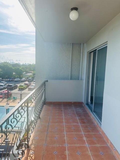 3181 Southwest 13th Street, Unit 307 Miami, FL 33145 - Photo 14 of 19 Gallery Image 14