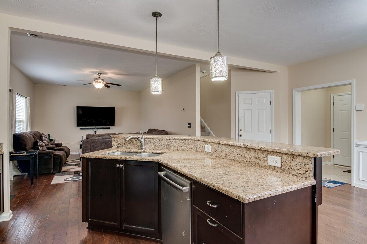 607 Todd Road Martinez, GA 30907 - Photo 10 of 31 010- (4)