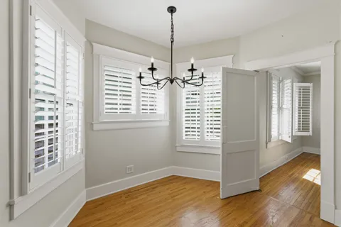 $1,100,000 | 3804 Central Avenue, Nashville, TN 37205