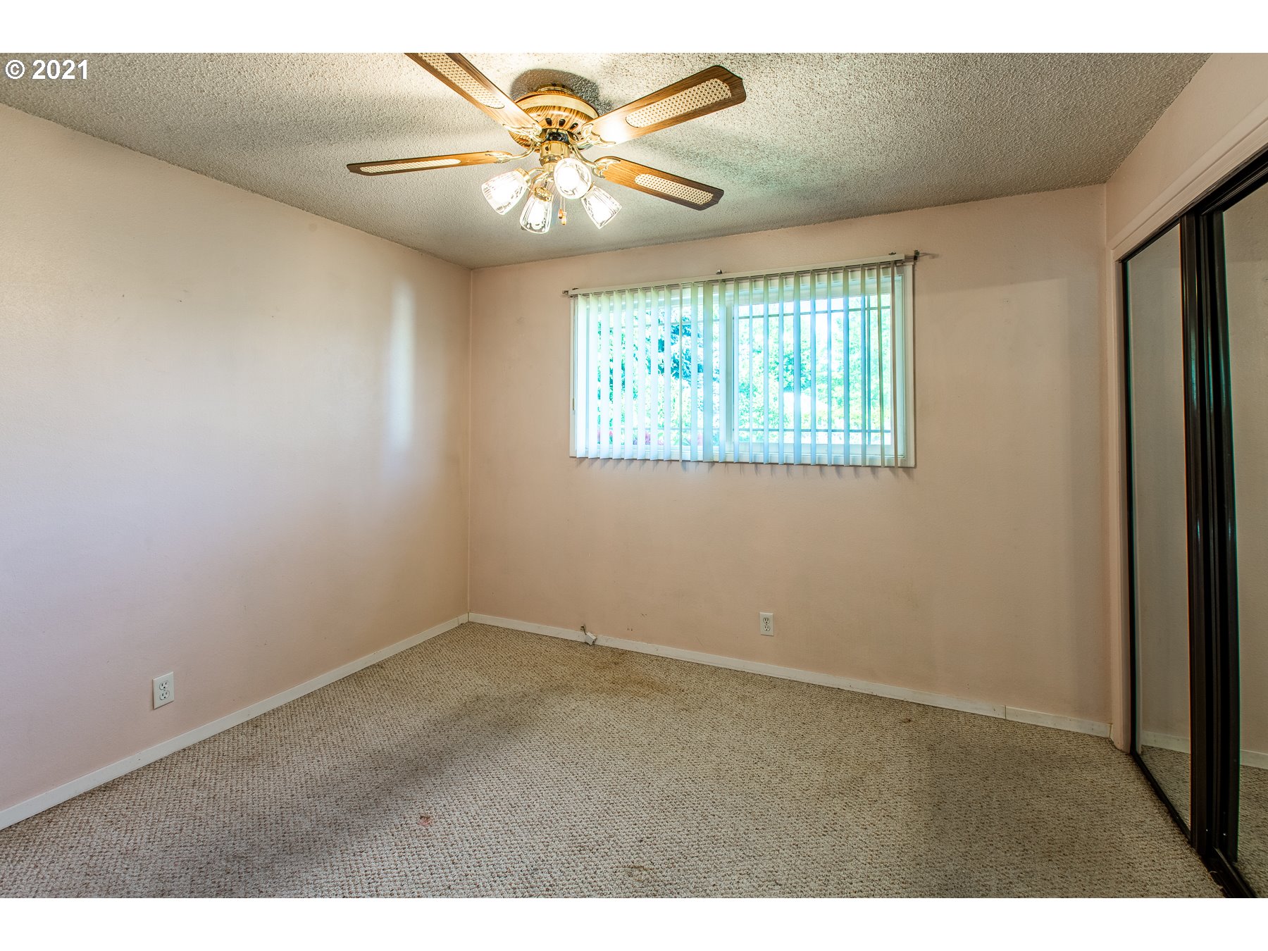 1139 Custom Way Springfield, OR 97477 - Photo 14 of 25