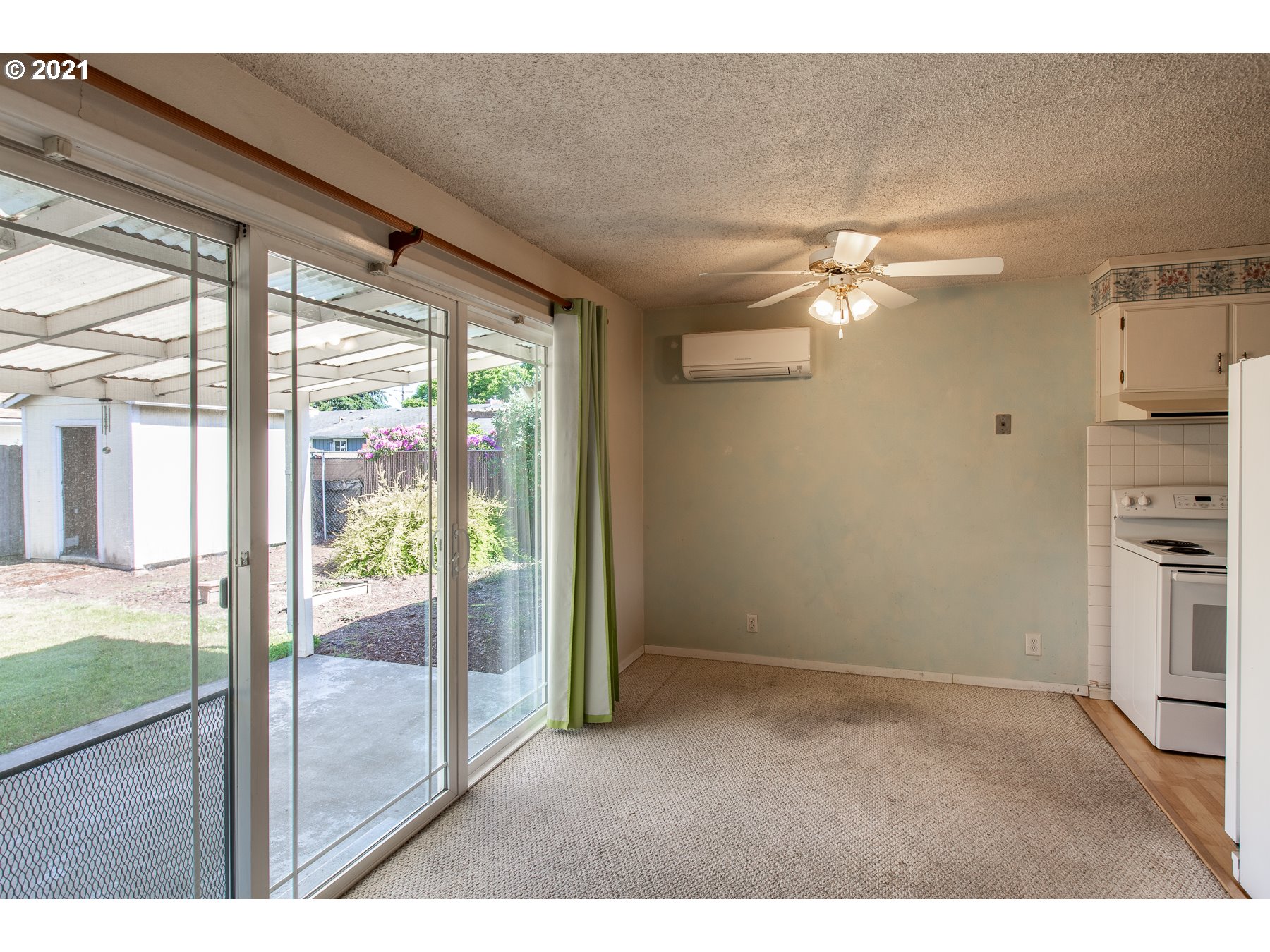 1139 Custom Way Springfield, OR 97477 - Photo 6 of 25