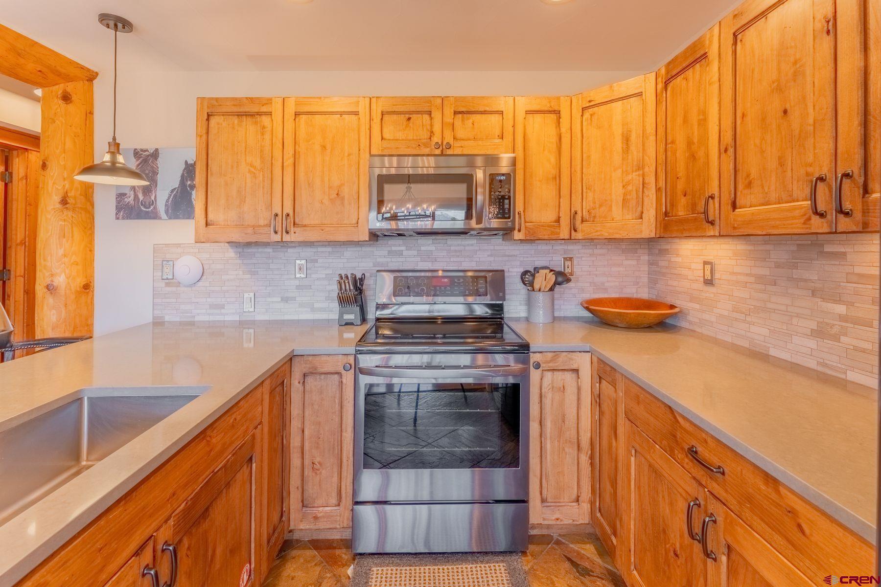 9 Hunter Hill Road, Unit 202 Crested Butte, CO 81225 - Photo 12 of 35 Gallery Image 12