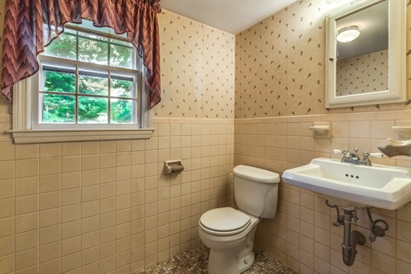 62 Old Nahant Road Wakefield, MA 01880 - Photo 20 of 29 Gallery Image 20