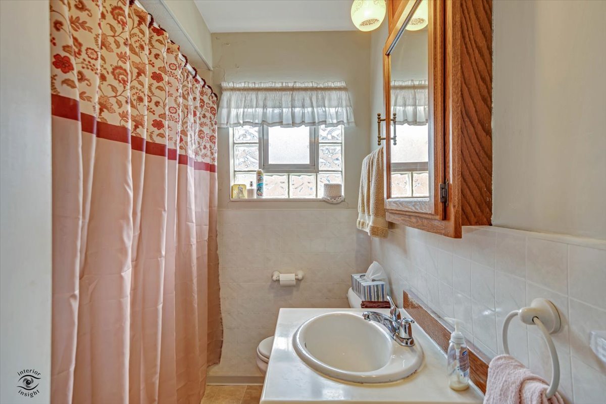 6253 Birmingham Street Chicago Ridge, IL 60415 - Photo 17 of 25
