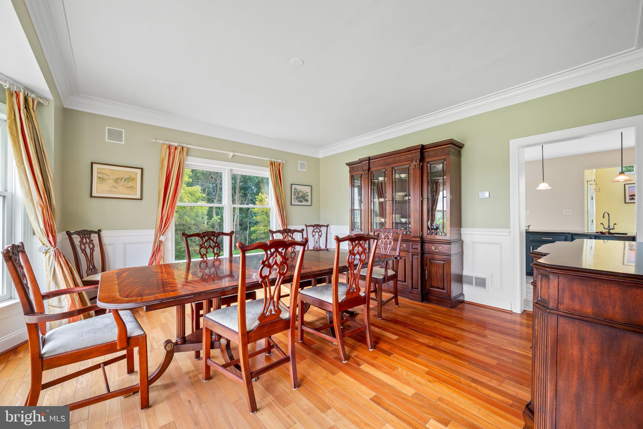 735 North Reeds Road Downingtown, PA 19335 - Photo 11 of 66 Dining Room