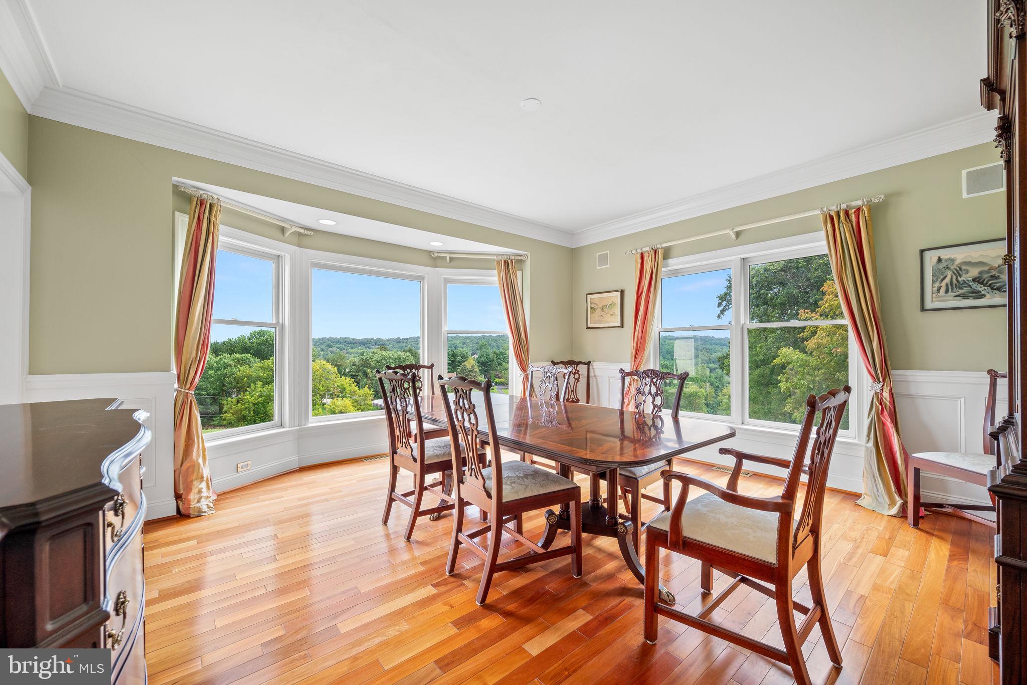 735 North Reeds Road Downingtown, PA 19335 - Photo 12 of 66 Dining Room