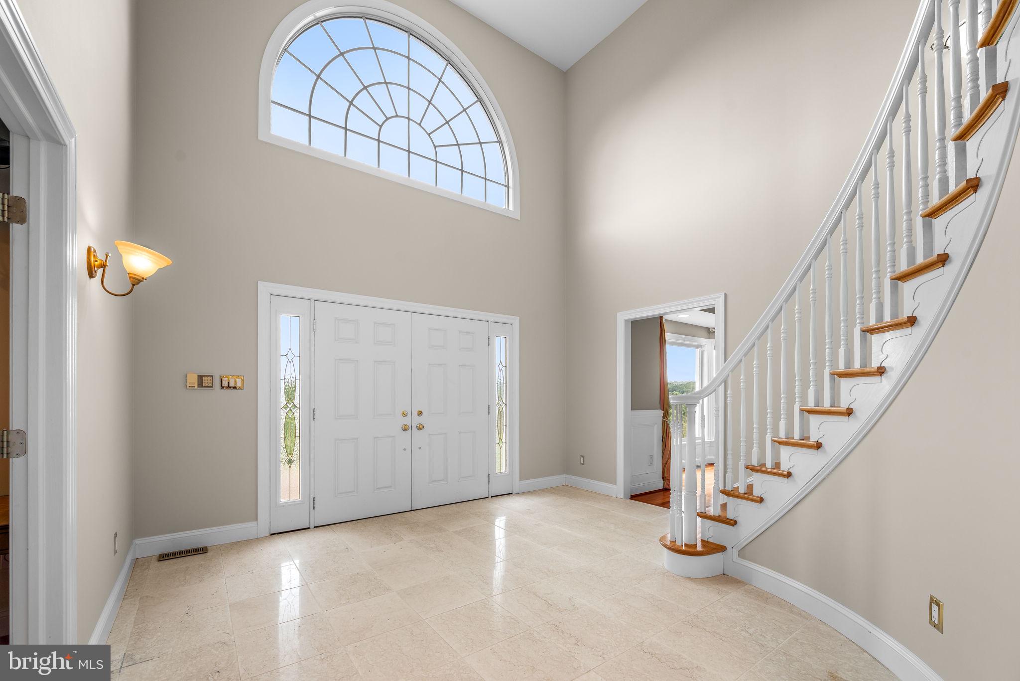 735 North Reeds Road Downingtown, PA 19335 - Photo 10 of 66 Foyer