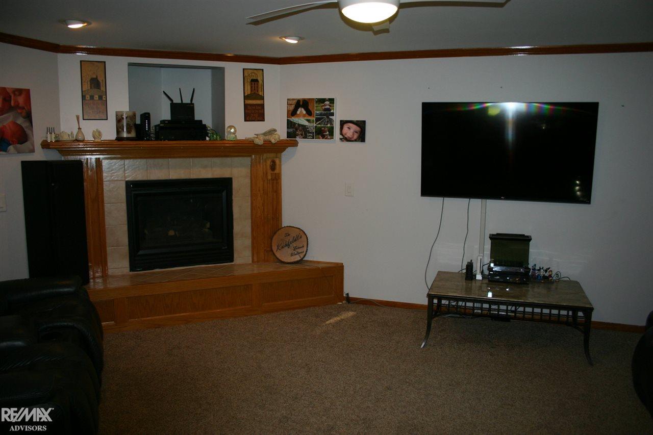 6348 High Algonac, MI 48001 - Photo 20 of 47 31390377-19.JPG