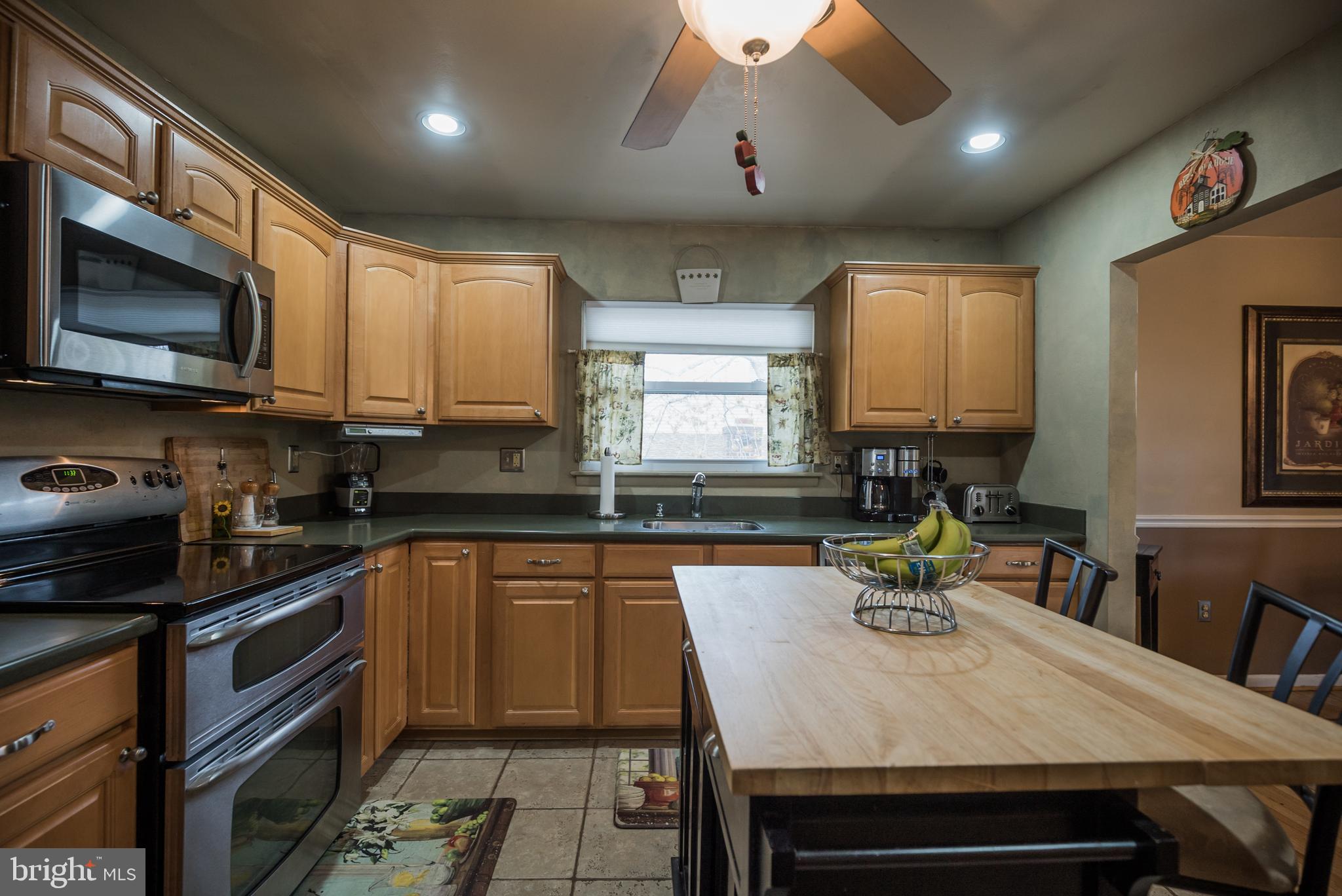 725 Liberty Road Mount Laurel, NJ 08054 - Photo 5 of 30