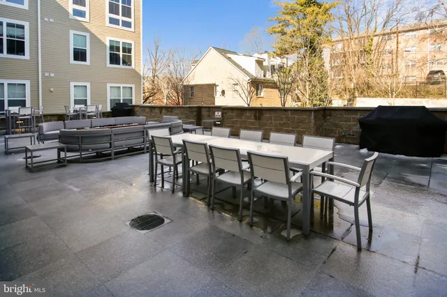 $542,500 | 989 South Buchanan Street, Unit 225, Arlington, VA 22204