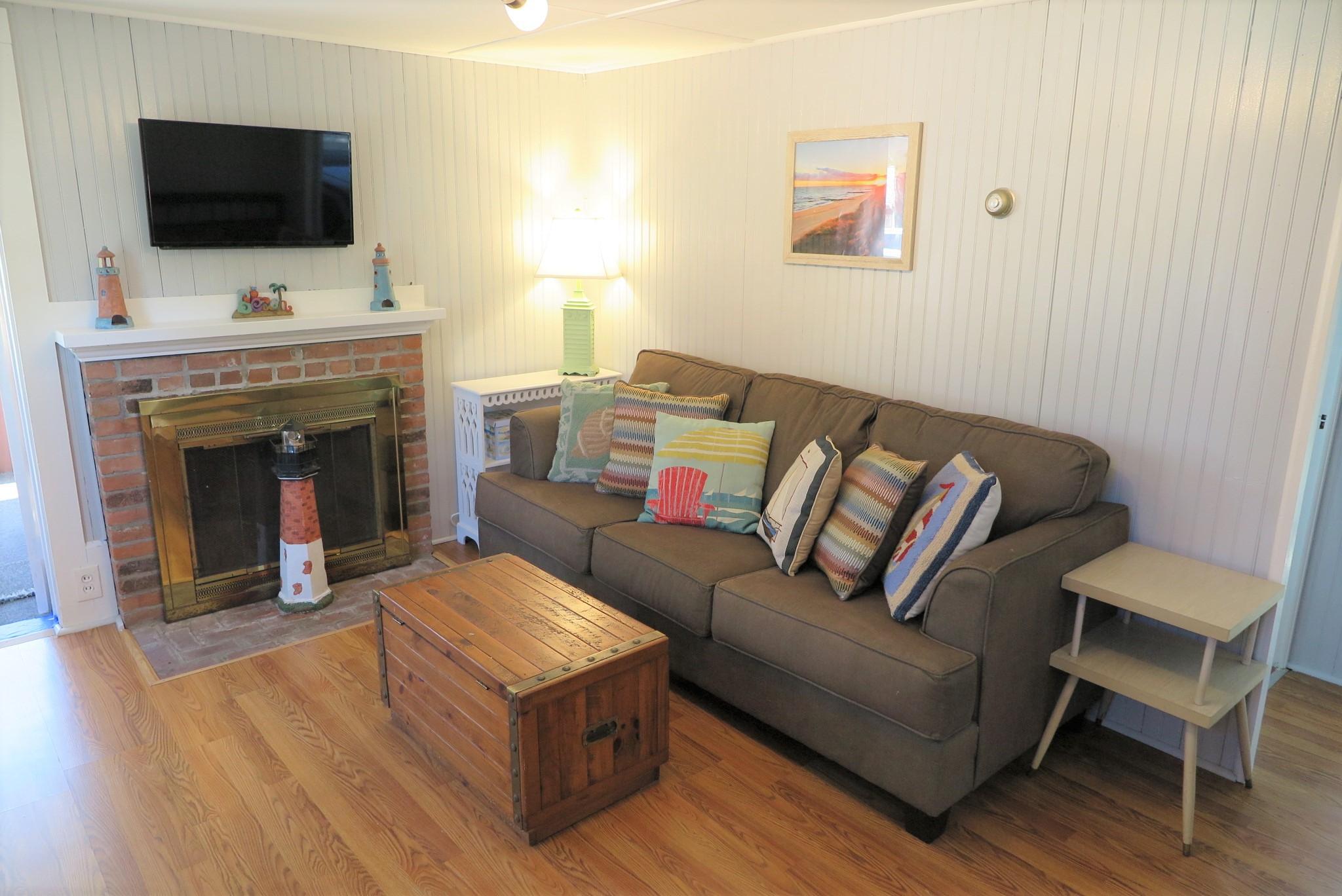 5 Ferncliff Road Dennis Port, MA 02639 - Photo 3 of 30 IMG_0935