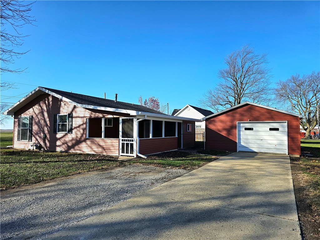 303 North Oakland Road Ashmore, IL 61912 - Photo 22 of 23